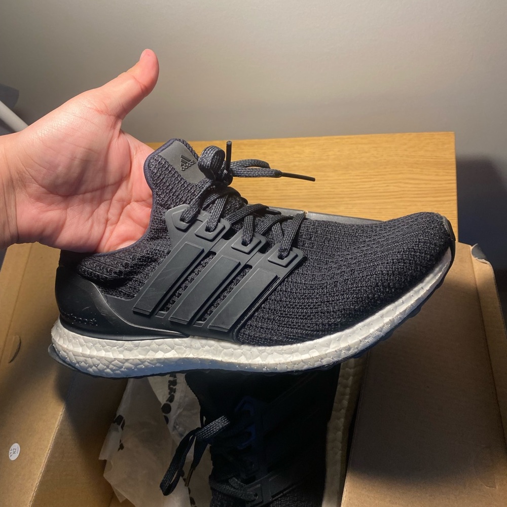 Adidas womens ultraboosts 4.0 dna